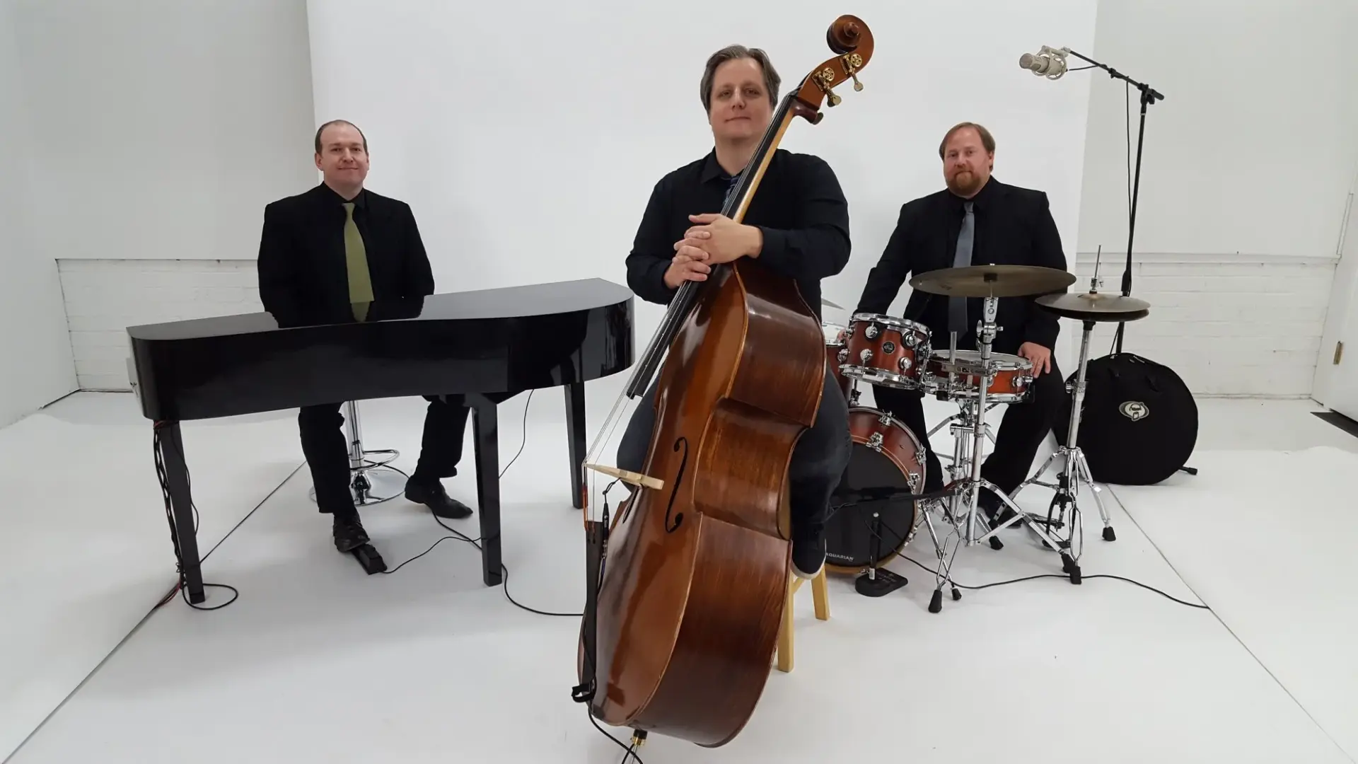 JMS Jazz trio with piano, upright bass and drums